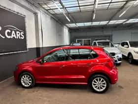 Volkswagen Polo (2014) thumbnail 11