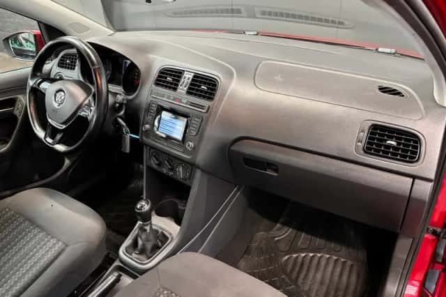 Volkswagen Polo (2014) thumbnail 12