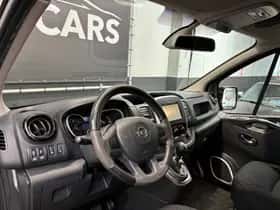 Opel Vivaro (2015) thumbnail 12