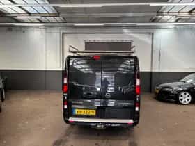 Opel Vivaro (2015) thumbnail 9