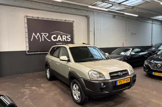 Hyundai Tucson (2007) thumbnail 3