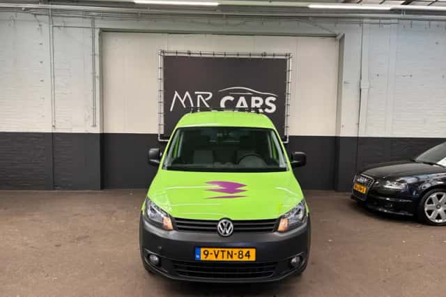 Volkswagen Caddy (2012) thumbnail 2