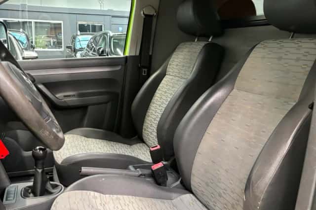 Volkswagen Caddy (2012) thumbnail 16