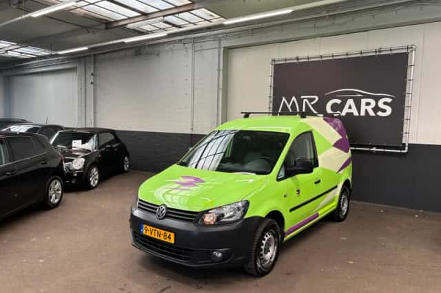 Volkswagen Caddy (2012) thumbnail 3