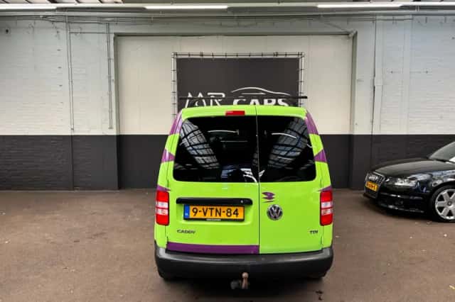 Volkswagen Caddy (2012) thumbnail 10