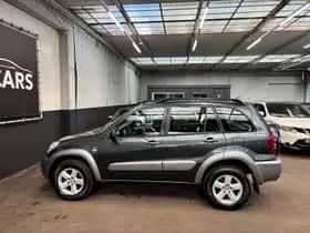 Toyota RAV4 (2004) thumbnail 11