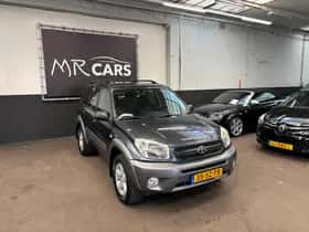 Toyota RAV4 (2004) thumbnail 5