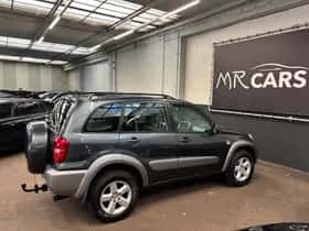 Toyota RAV4 (2004) thumbnail 10