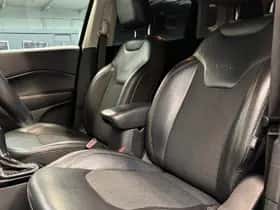Jeep Compass (2019) thumbnail 20