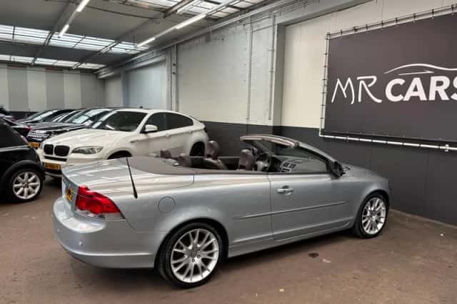 Volvo C70 (2009) thumbnail 7
