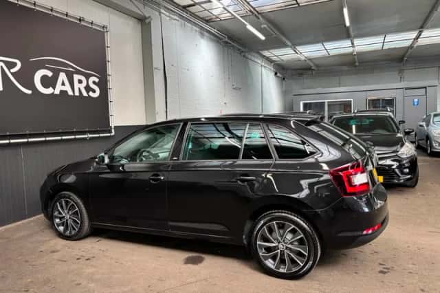 Škoda Rapid (2015) thumbnail 12