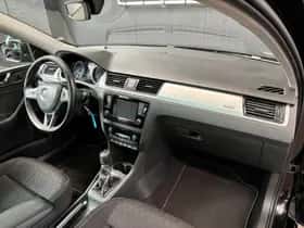 Škoda Rapid (2015) thumbnail 15