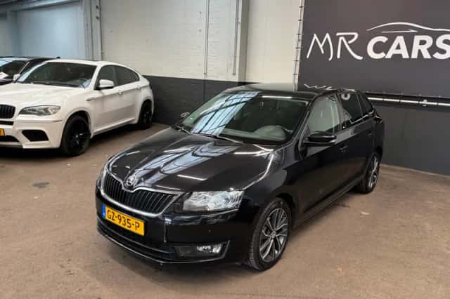Škoda Rapid (2015) thumbnail 5