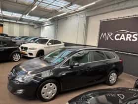 Opel Astra Sports Tourer (2011) thumbnail 4