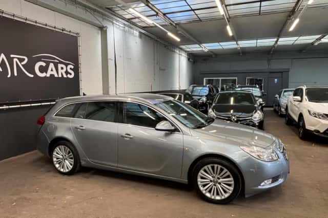 Opel Insignia Sports Tourer (2013) thumbnail 4
