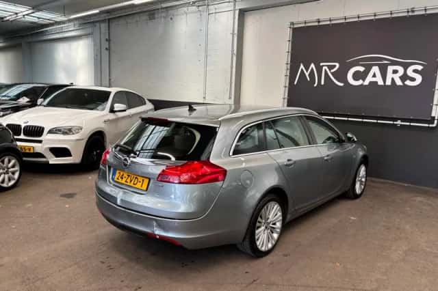 Opel Insignia Sports Tourer (2013) thumbnail 8