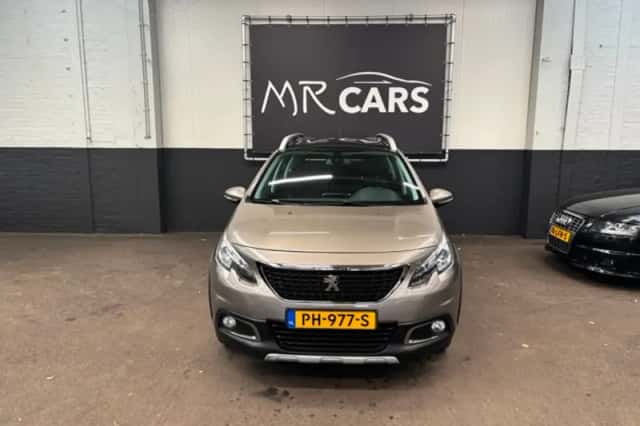 Peugeot 2008 (2017) thumbnail 1