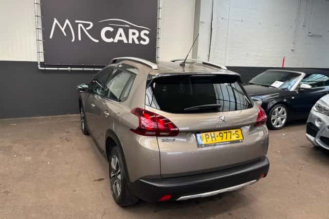 Peugeot 2008 (2017) thumbnail 7