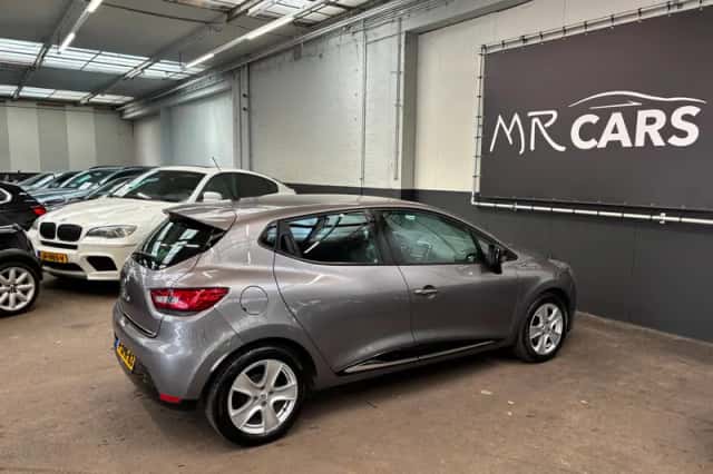 Renault Clio (2014) thumbnail 7