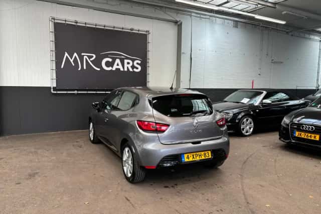 Renault Clio (2014) thumbnail 10