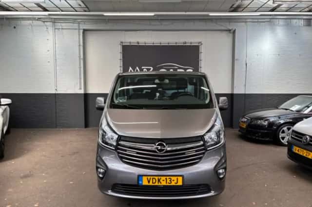 Opel Vivaro (2019) thumbnail 1