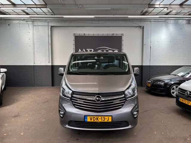 Opel Vivaro (2019) — foto 1