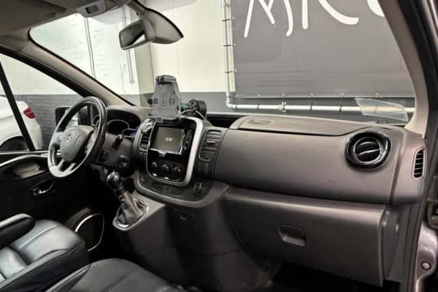 Opel Vivaro (2019) thumbnail 13