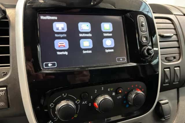 Opel Vivaro (2019) thumbnail 18