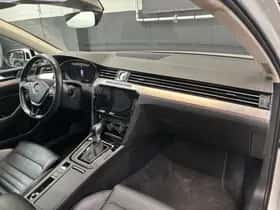 Volkswagen Passat (2018) thumbnail 13