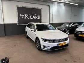 Volkswagen Passat (2018) thumbnail 3