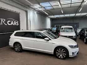 Volkswagen Passat (2018) thumbnail 4