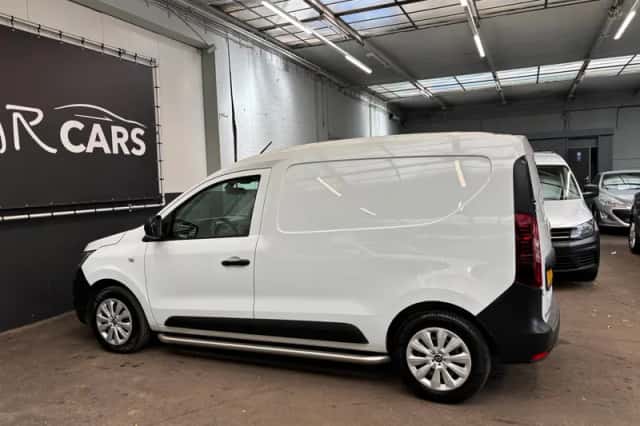 Renault Express (2023) thumbnail 10