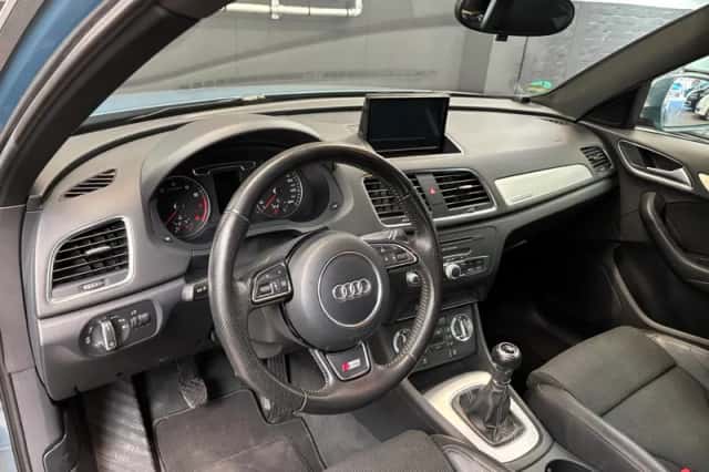 Audi Q3 (2012) thumbnail 12