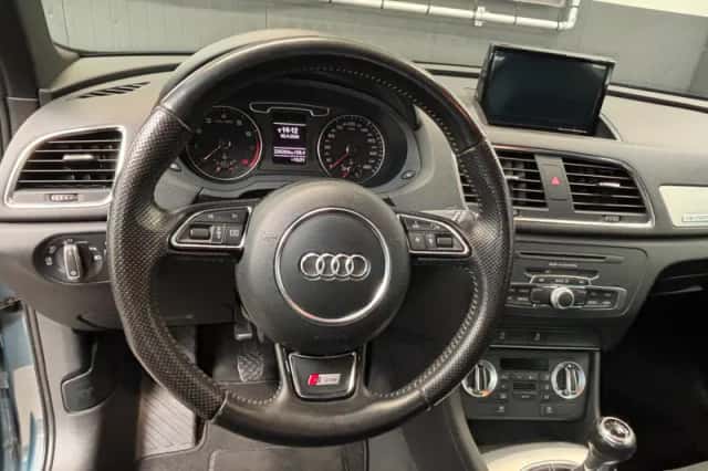 Audi Q3 (2012) thumbnail 14
