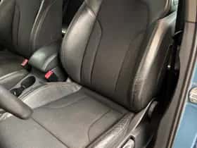Audi Q3 (2012) thumbnail 17