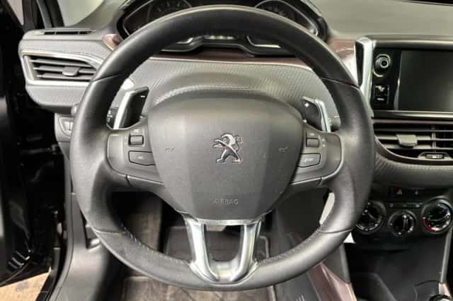 Peugeot 2008 (2014) thumbnail 14