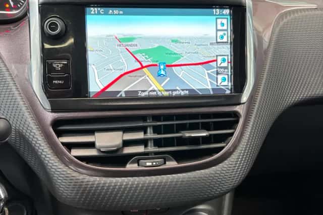 Peugeot 2008 (2014) thumbnail 16
