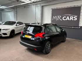 Peugeot 2008 (2014) thumbnail 10