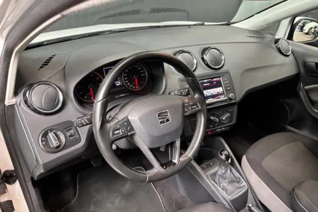 SEAT Ibiza (2016) thumbnail 12