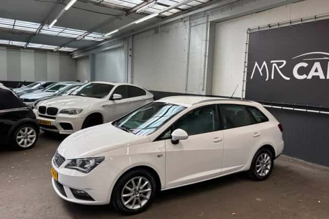 SEAT Ibiza (2016) thumbnail 4