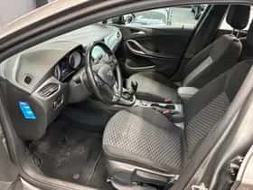 Opel Astra Sports Tourer thumbnail 12