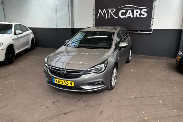 Opel Astra Sports Tourer (2016) thumbnail 3