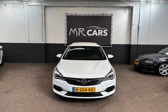 Opel Astra Sports Tourer (2020) thumbnail 2