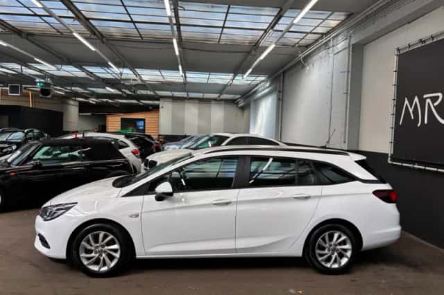 Opel Astra Sports Tourer (2020) thumbnail 5