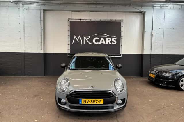 MINI Clubman (2017) thumbnail 2