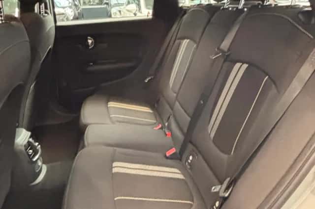 MINI Clubman (2017) thumbnail 12