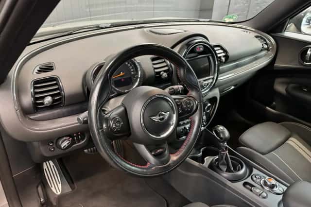 MINI Clubman (2017) thumbnail 13