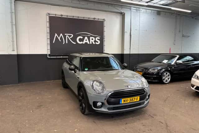 MINI Clubman (2017) thumbnail 3