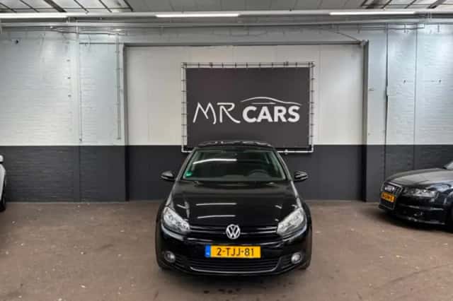 Volkswagen Golf (2009) thumbnail 1