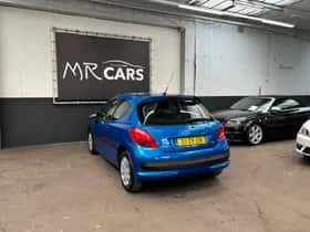Peugeot 207 (2008) thumbnail 8